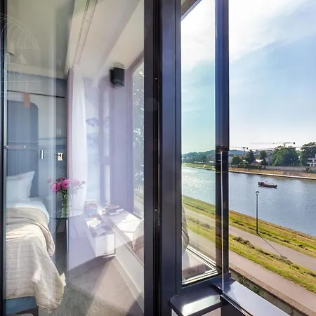 Fragola Vistula View Krakow