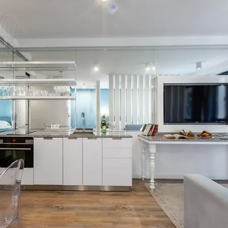 Fragola Vistula View