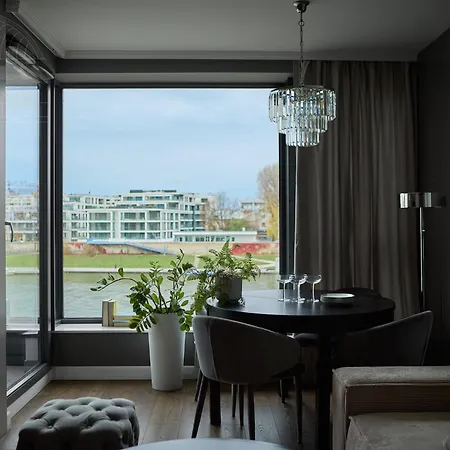 Fragola Vistula View * كراكوفيا